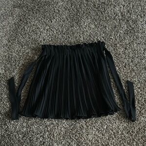 Elegant Black Pleated Skirt